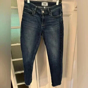 Paige skyline skinny crop size 25. Medium cropped leg skinny jeans